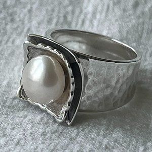 Silpada Hammered Sterling Silver Freshwater Pearl Size 6 1/2 Ring R0898